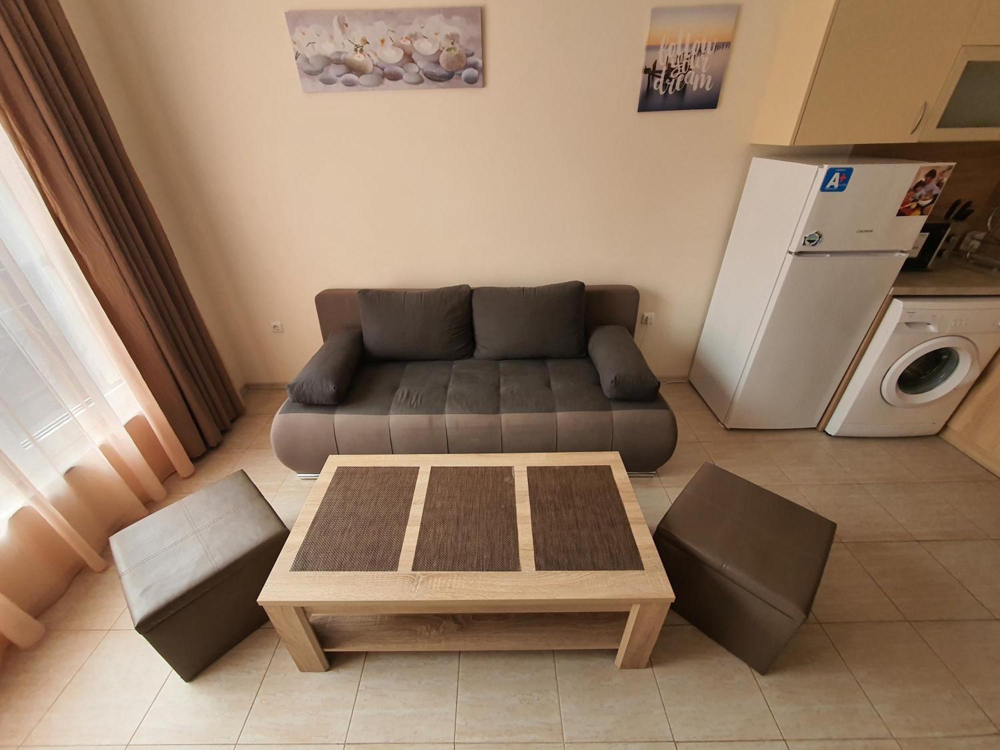 Таня 10 Apartment Pomorie Exterior photo