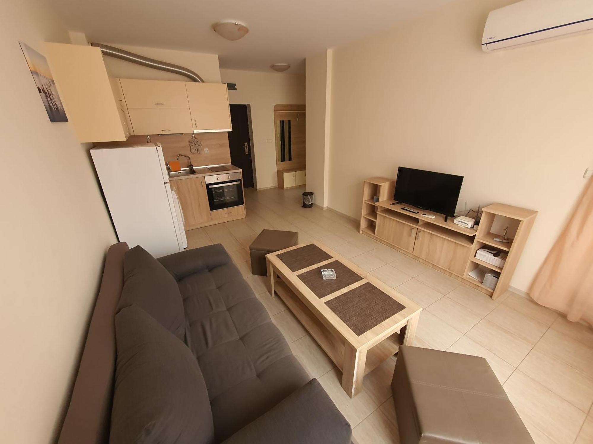 Таня 10 Apartment Pomorie Exterior photo